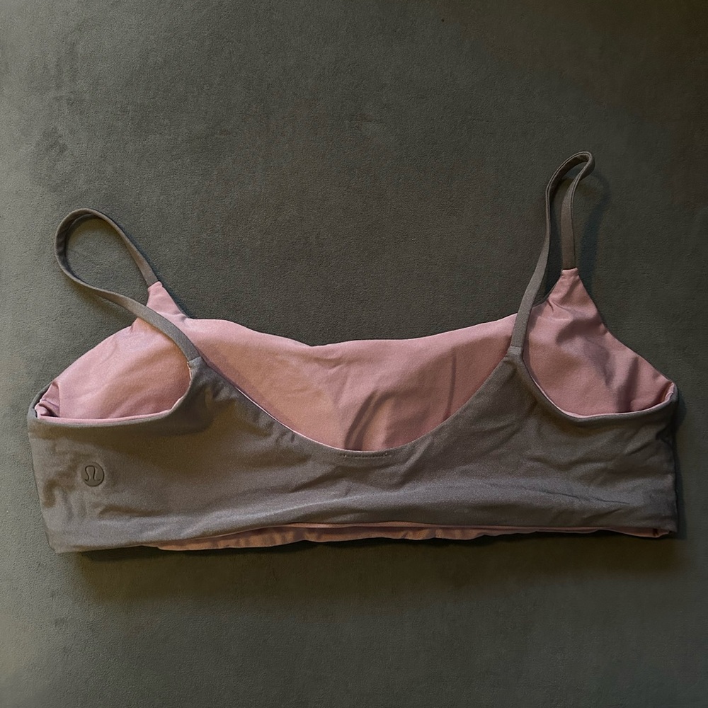 REVERSIBLE LULULEMON lavender and pink sports bra